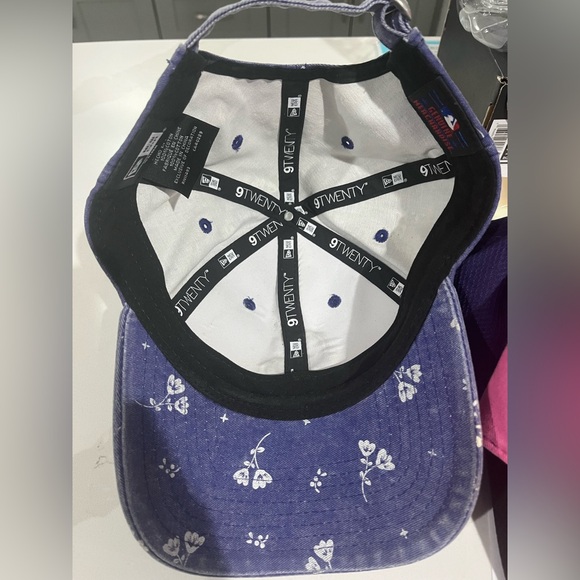 Hat - Picture 2 of 3